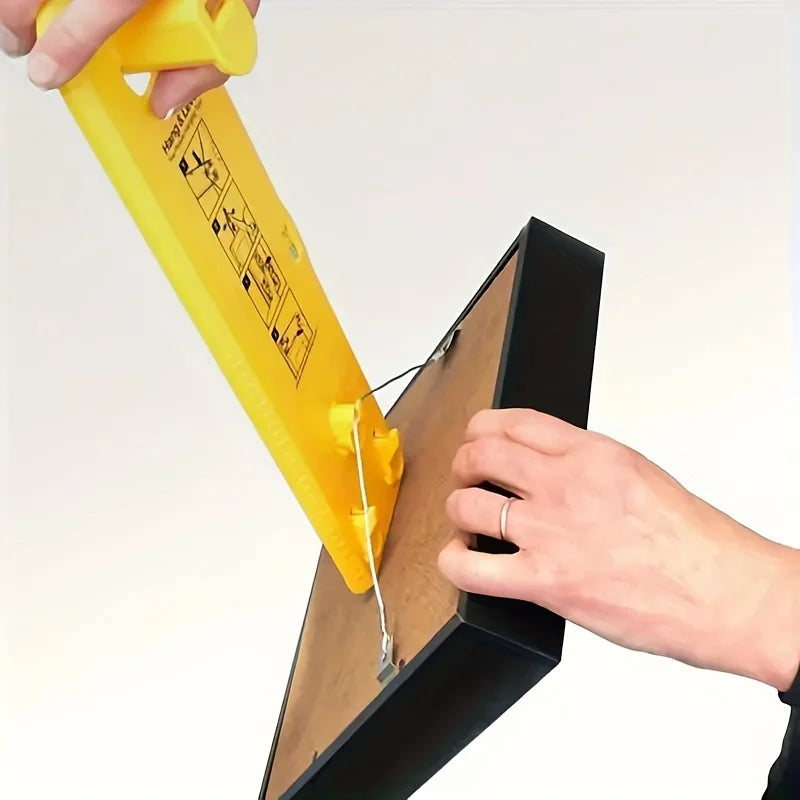 outil suspension cadre jaune pratique poignées antidérapantes règles ergonomique fixations visibles