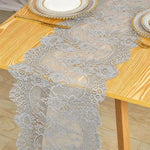 nappe dentelle florale noire blanche maison fête décoration transparente élégante champêtre assiettes verres