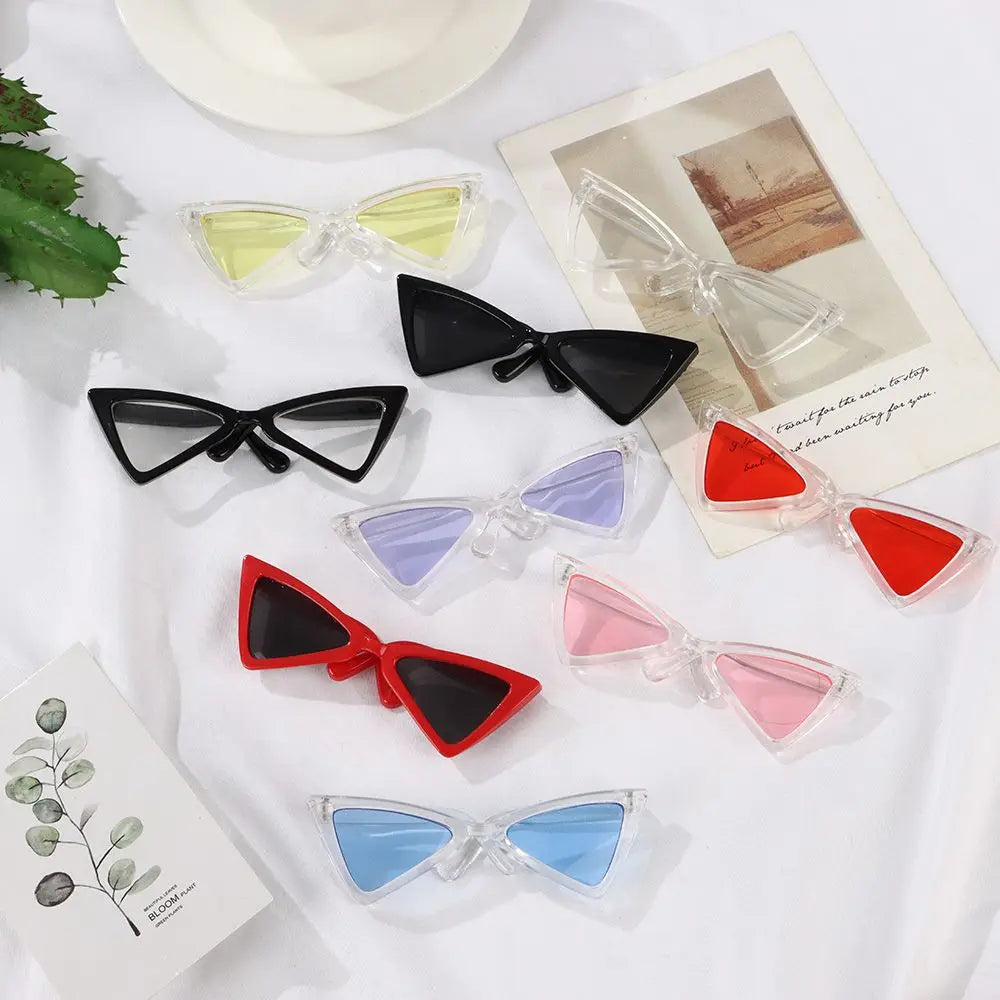 lunettes soleil transparentes clips nasaux verres colorés moderne rouge noir blanc bleu clair rose