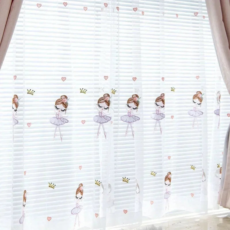 rideau moderne transparent danseuses tutu blanc rose gris chambre enfant fenêtre