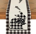 Un lapin décoratif aux motifs à carreaux et à pois, sur un fond blanc et noir, représente une image d'art graphique simple mais élégante.
