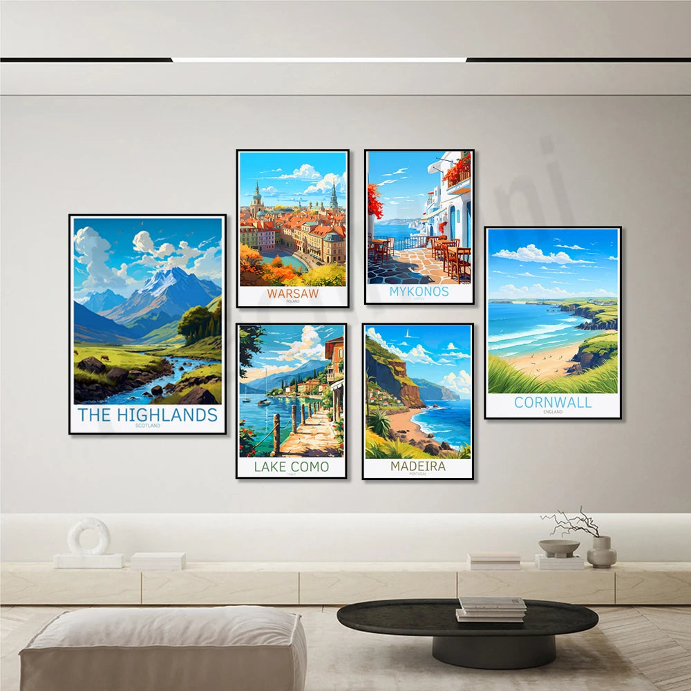 Une collection de magnifiques affiches de voyage représentant différentes destinations célèbres dans le monde, comme les Highlands écossais, Varsovie, Mykonos, le lac de Côme, Madère et Cornwall.