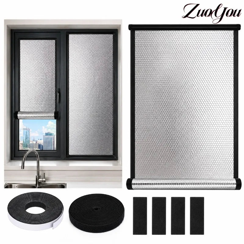 store rouleau gris perforé isolation thermique protection uv moderne extérieure