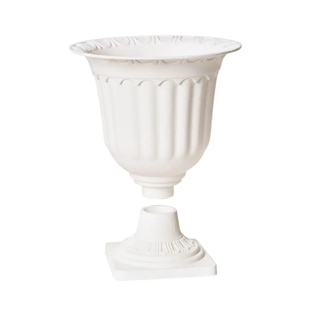 urnes decoratives antiques pots fleurs blancs canelures sculptees intérieur salon decoration