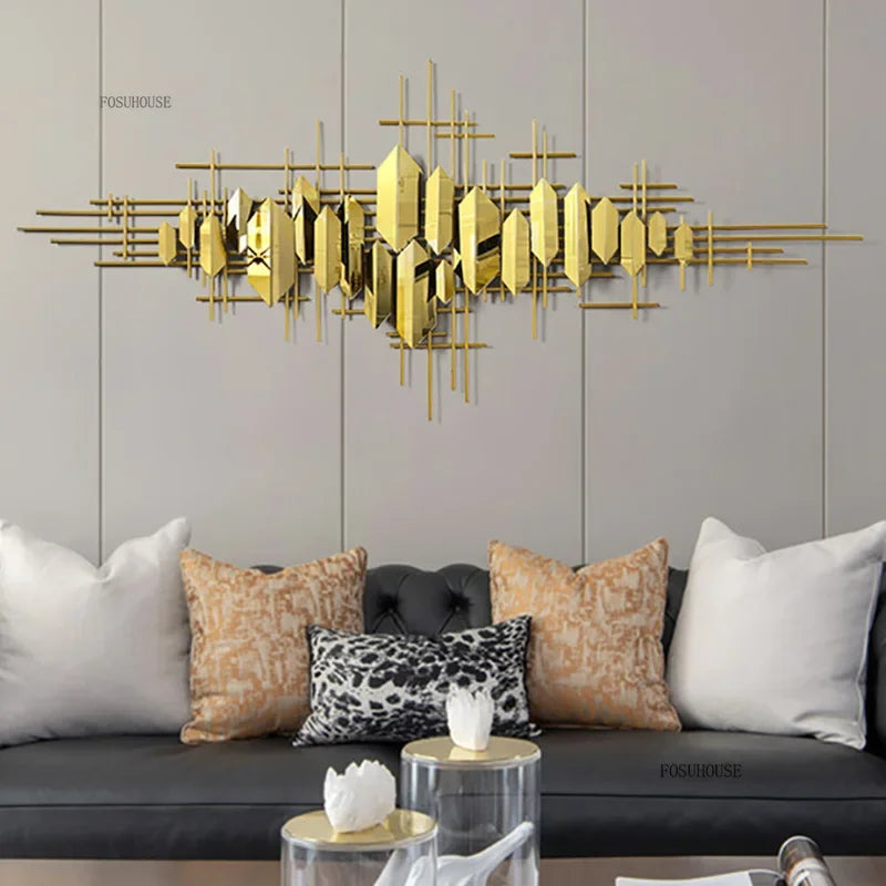 décoration murale contemporaine sculpture géométrique dorée minimaliste métal moderne grande taille