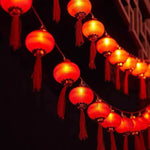 décoration festive lanternes chinoises rouge caractères chinois guirlande lumineuse éclairage noël nouvel an mariage