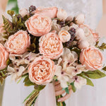 décoration intérieure bouquet fleurs artificielles soie rouge rose blanc modernes élégantes mariage anniversaire chambre