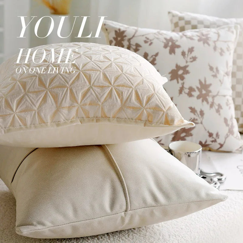coussins décoratifs moderne fleur motif floral minimaliste polyester non toxique respectueux environnement beigeclair