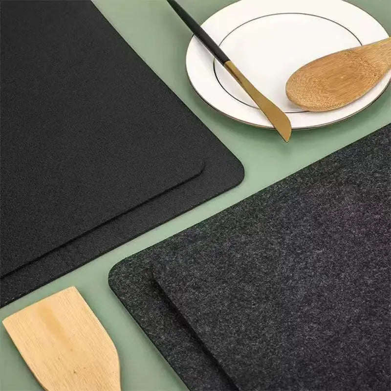 tapis protection cuisine noir résistant chaleur adhésif 44x30cm moderne antidérapant
