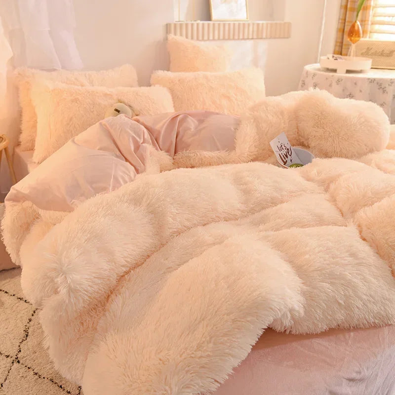 Housse de couette en fourrure dans différentes couleurs disponibles
