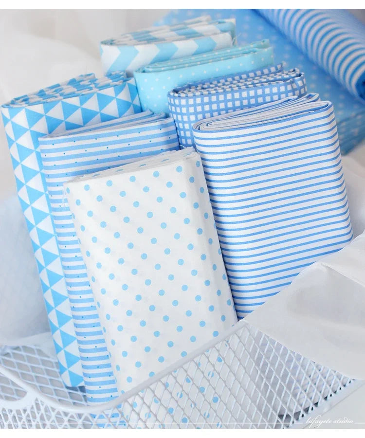 tissu coton bleu clair imprimé points rayures triangles zigzag moderne décontracté biodegradable 160cm