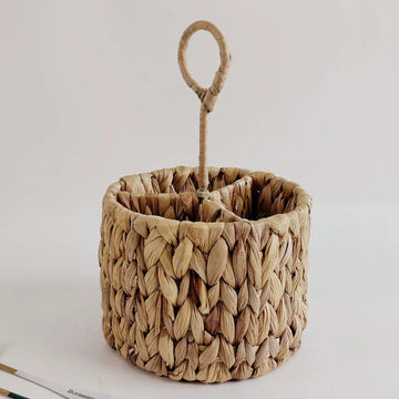 panier rangement tressé rotin naturel fourchettes stockage respectueux environnement rustique boho chic poignée tressée