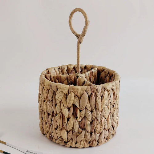panier rangement tressé rotin naturel fourchettes stockage respectueux environnement rustique boho chic poignée tressée