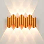 applique murale moderne or ondulée extérieure ip65 hydrofuge 7w led warm golden