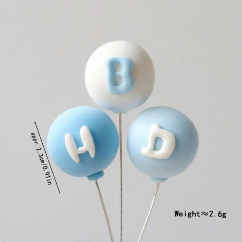 décoration gâteau enfant ours bleu voiture ballons étoiles anniversaire révélation sexe baptême thème festif