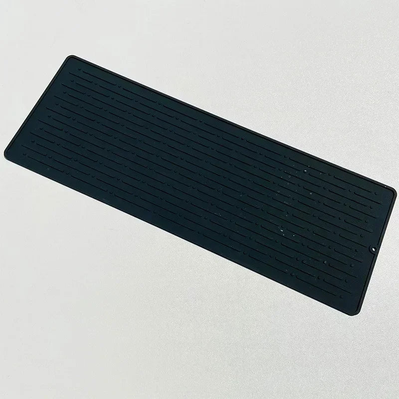 tapis cuisine silicone noir gris vert orange rayures horizontales adhésif anti dérapant rectangle moderne