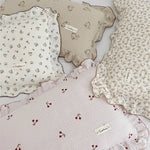 taie d'oreiller bébé ans coton floral cerises vintage beige clair motif animal compagnie jacquard