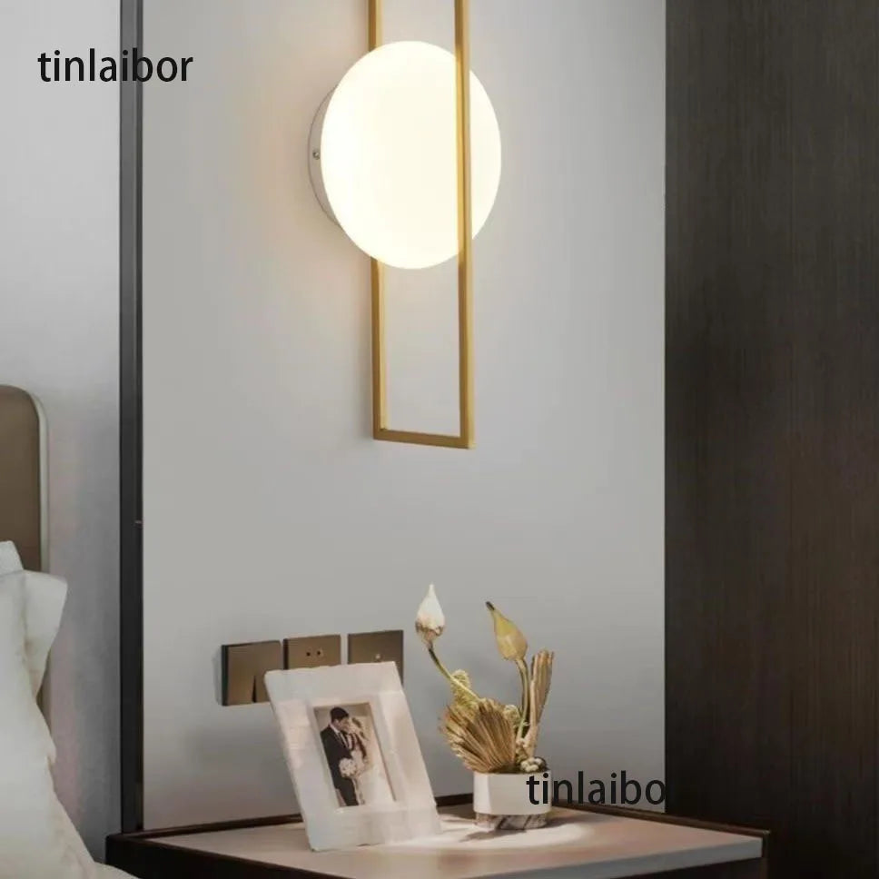 lampe murale moderne minimaliste noir doré éclairage chambre salon entrée étude