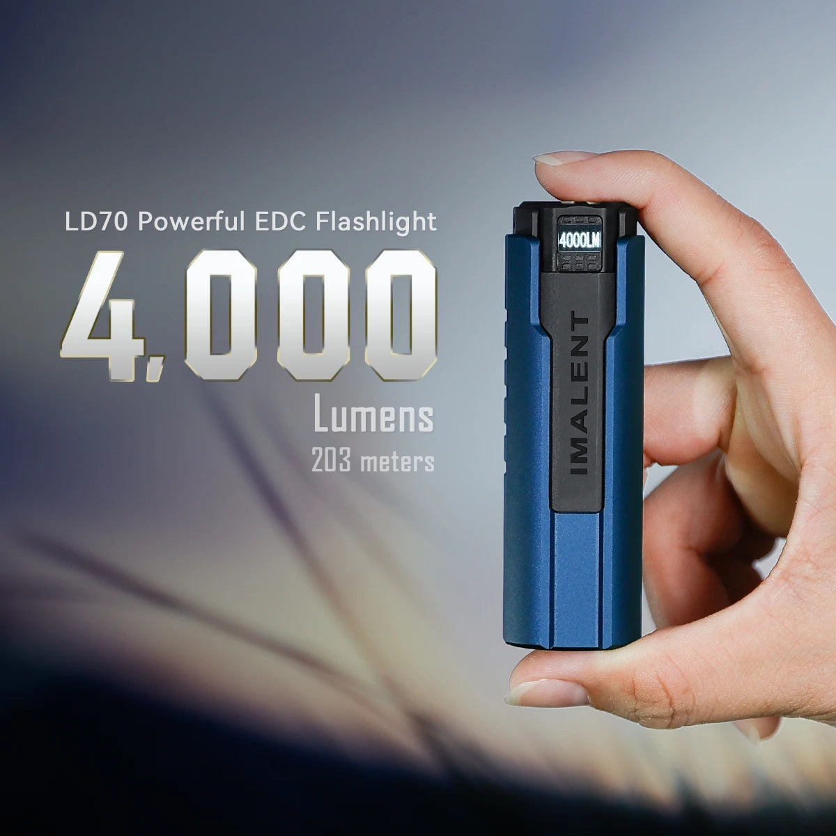 lampe torche bleu moderne résistante choc lumiere intense charge magnétique auto défense camping