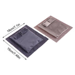 Texture du velours sur la parure de lit miniature