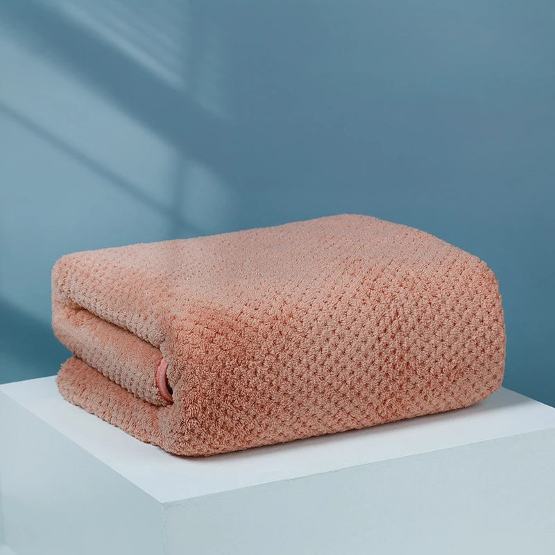 serviette bain absorbante bleu marine texture points moderne 80x150cm lavable machine