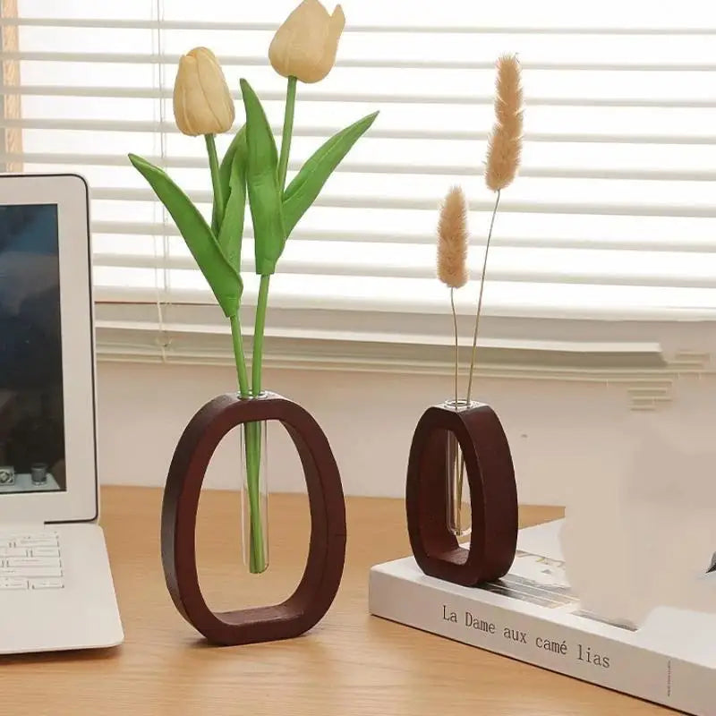 vases decoratifs transparents bois tulipes feuillage herbes sèches modernes minimalistes table