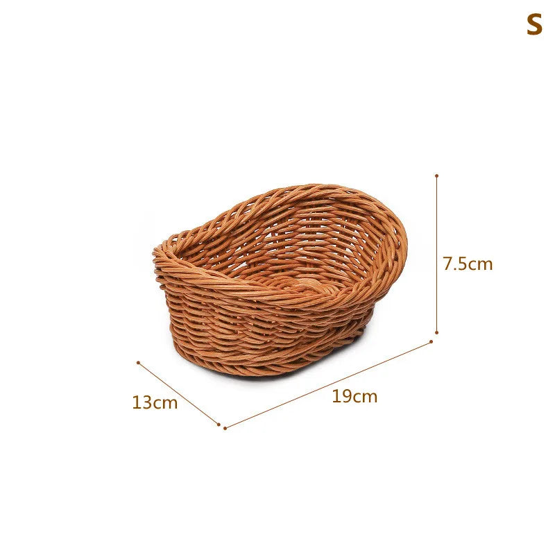 paniers rangement rotin tressé marron clair traditionnels réutilisables fourchettes bois décoration maison multifonctionnels