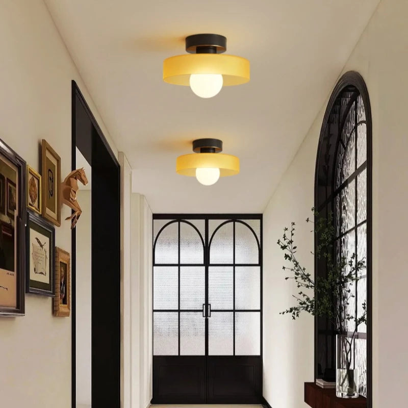 plafonnier moderne verre opacique vert rose noir jaune cool warm ledintérieur chambre salon