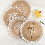 serviettes table boho chic motifs géométriques pompons noirs beige tables manger rondes 36 38