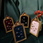 présentoir bijoux velours baroque or rouge bleu noir réutilisable cinq couches respectueux environnement decoration