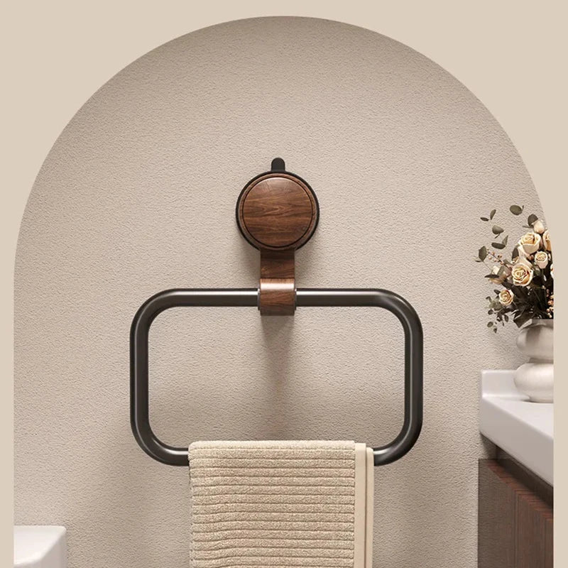 porte serviettes mural succion noir beige marron clair poignée bois moderne rustique salle bain