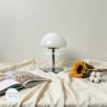 lampe poser moderne jaune blanc contemporain interrupteur tactile verre fer alimentation usb