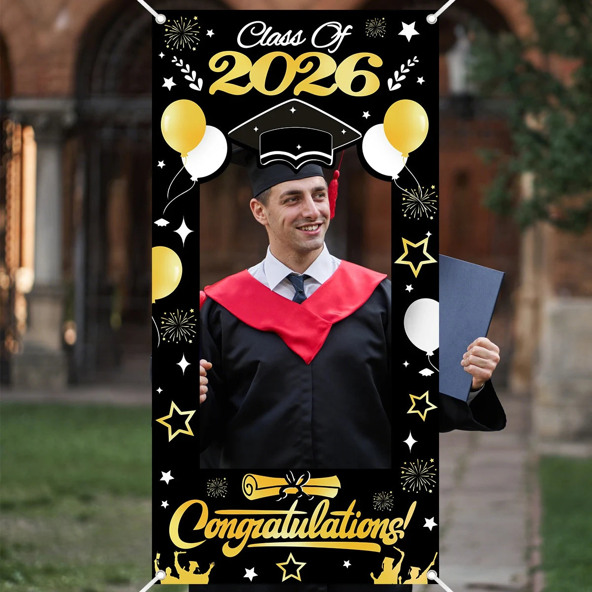 Cadre photo personnalisable graduation motifs diplômes confettis étoiles dorées noir doré clips inclusion cérémonie