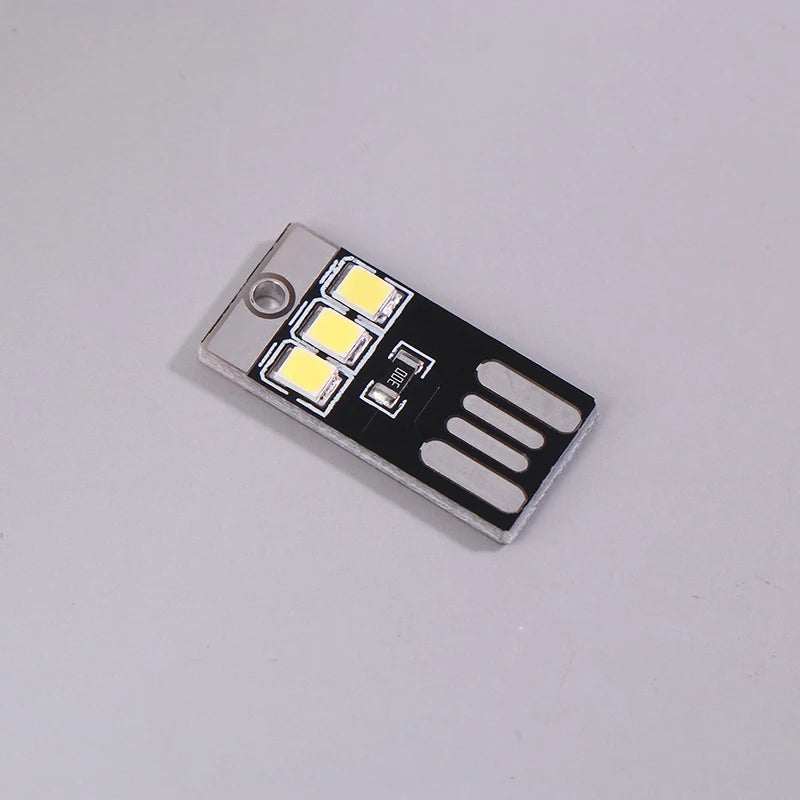 lampe poche portable clé usb led noire moderne compact