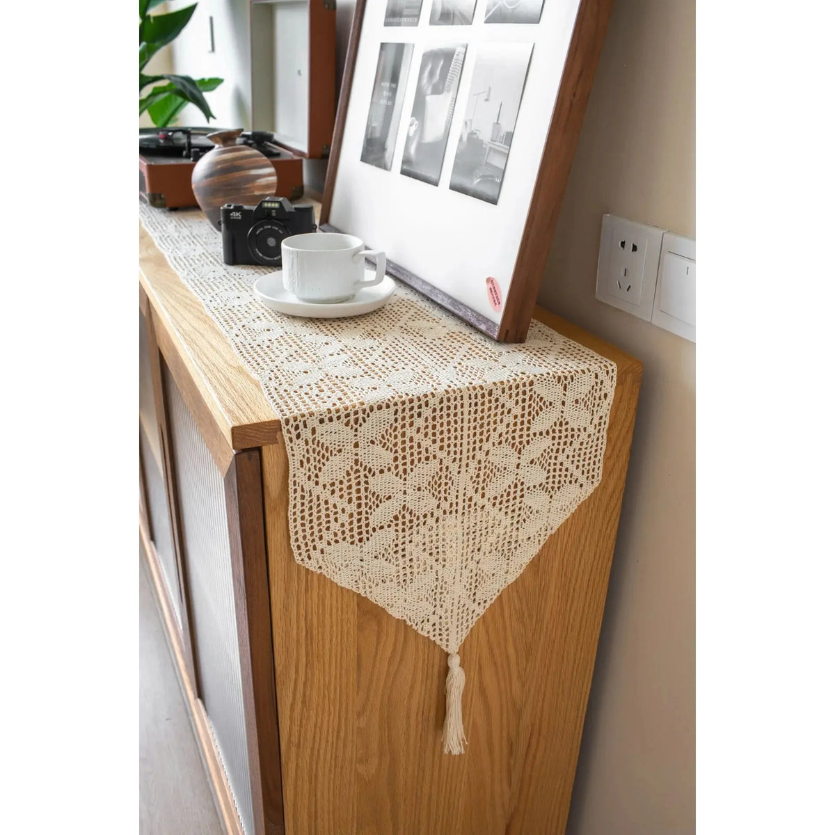 serviette table boho chic motif floral dentelle fine beige clair tassel maison fête decoration
