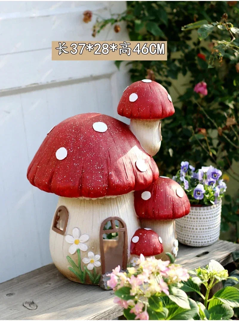 décoration extérieure champignon rouge fleurs blanches paysagère balcon jardin rustic