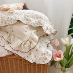 taie d'oreiller bébé ans coton floral cerises vintage beige clair motif animal compagnie jacquard