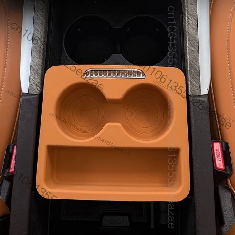 organisateur rangement voiture orange texture cuir moderne adhésif compartiments tasses objets smartphone
