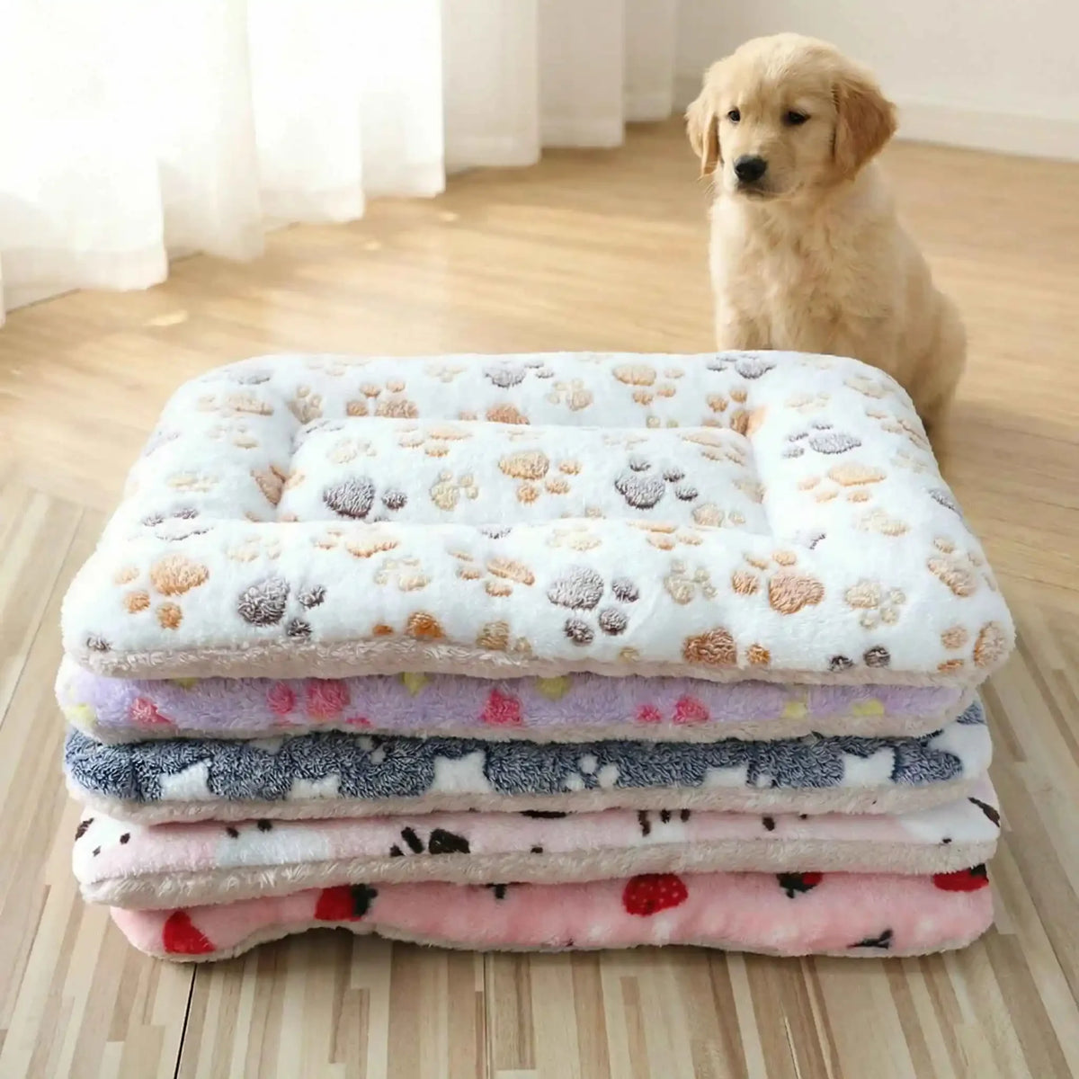tapis confortable doux imprimé pattes chien étoiles motifs floraux blanc gris rose beige