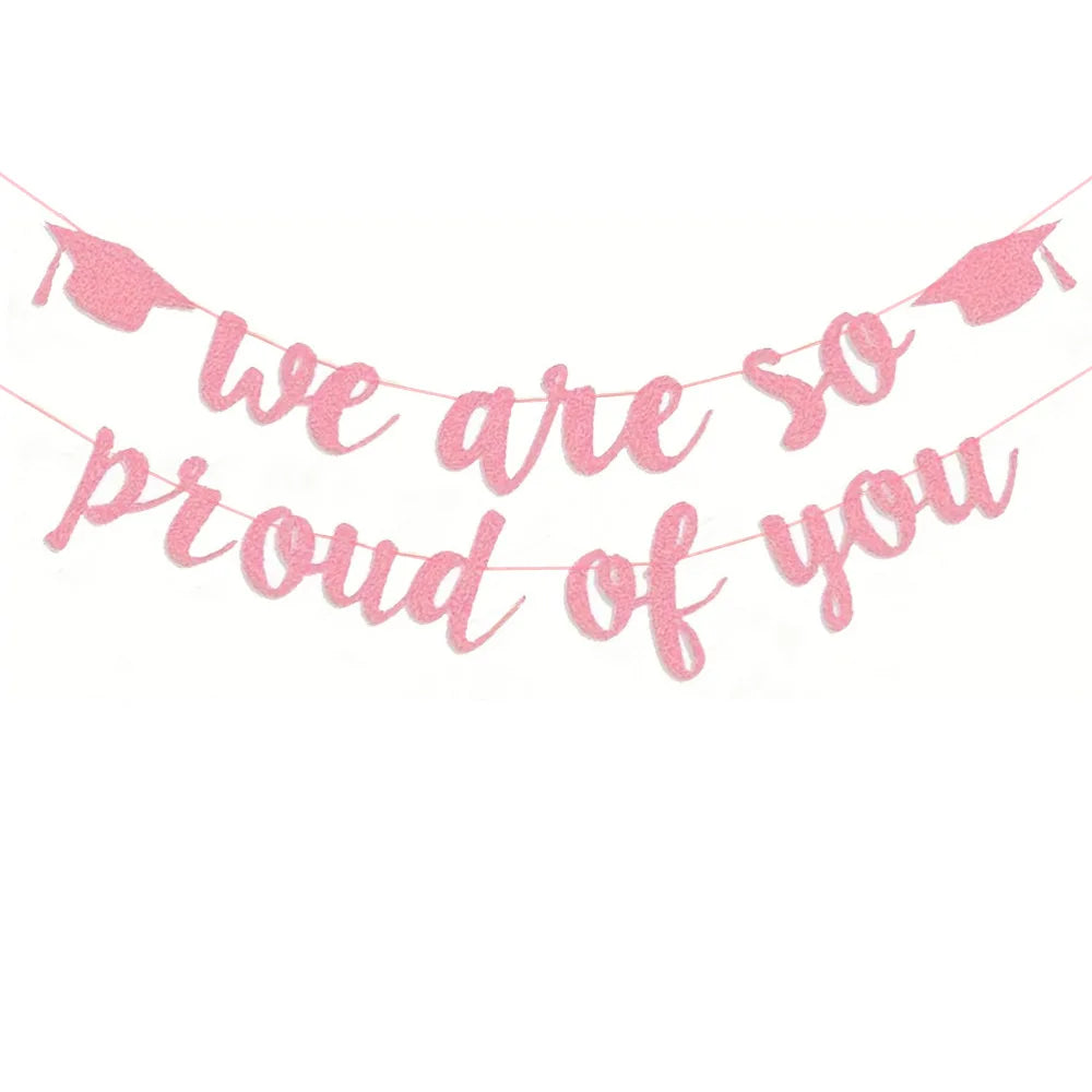 guirlande décorative graduation rose pailleté or pailleté lettres calligraphiées chapeaux diplômés paillettes apparentes festivité