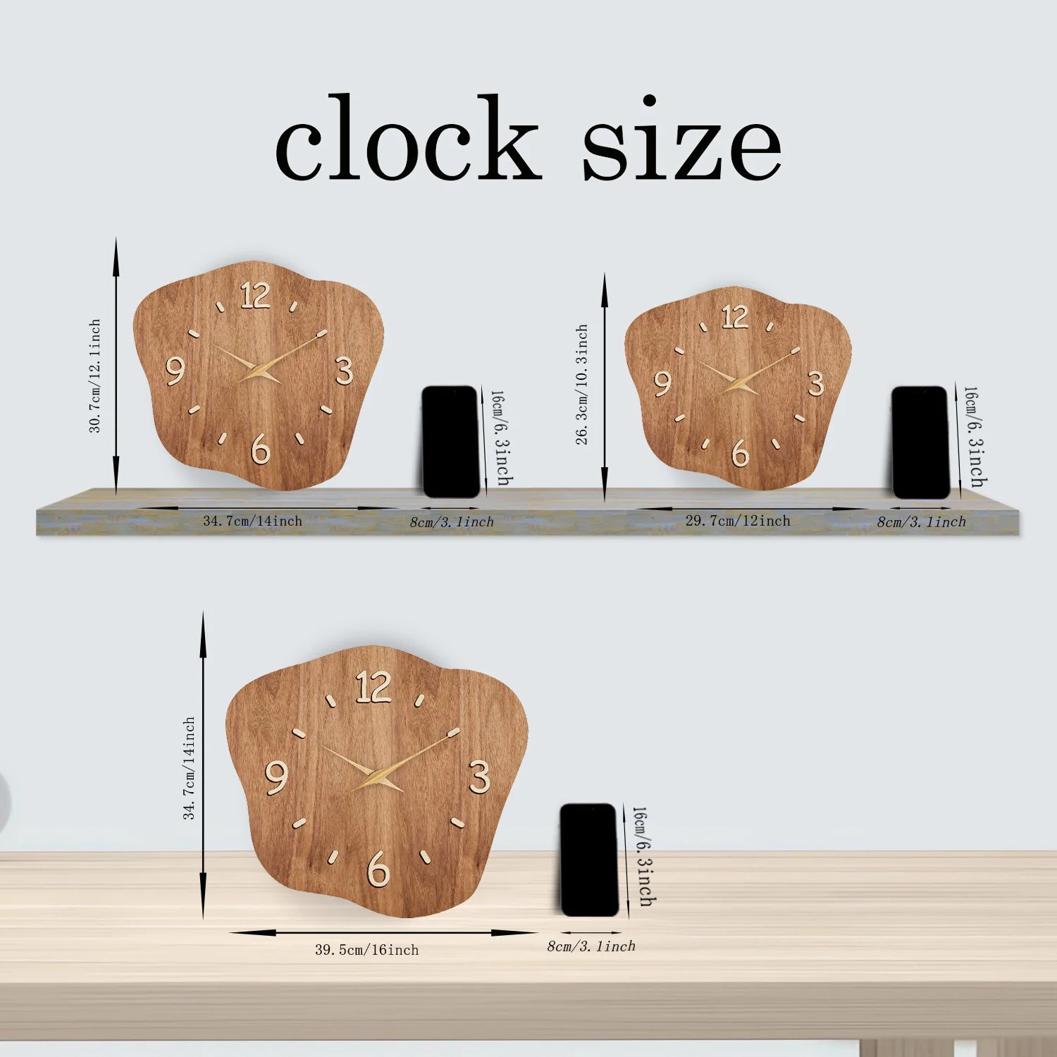 Horloge murale installée dans un salon moderne
