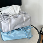 sac mouchoirs moderne élégant satiné bleu gris noir vert olive blanc ruban fixation