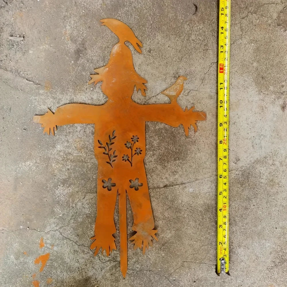 figurine sorcier artisanal fleurs oiseaux motif floral décoration extérieure jardin murale ornement métal orange