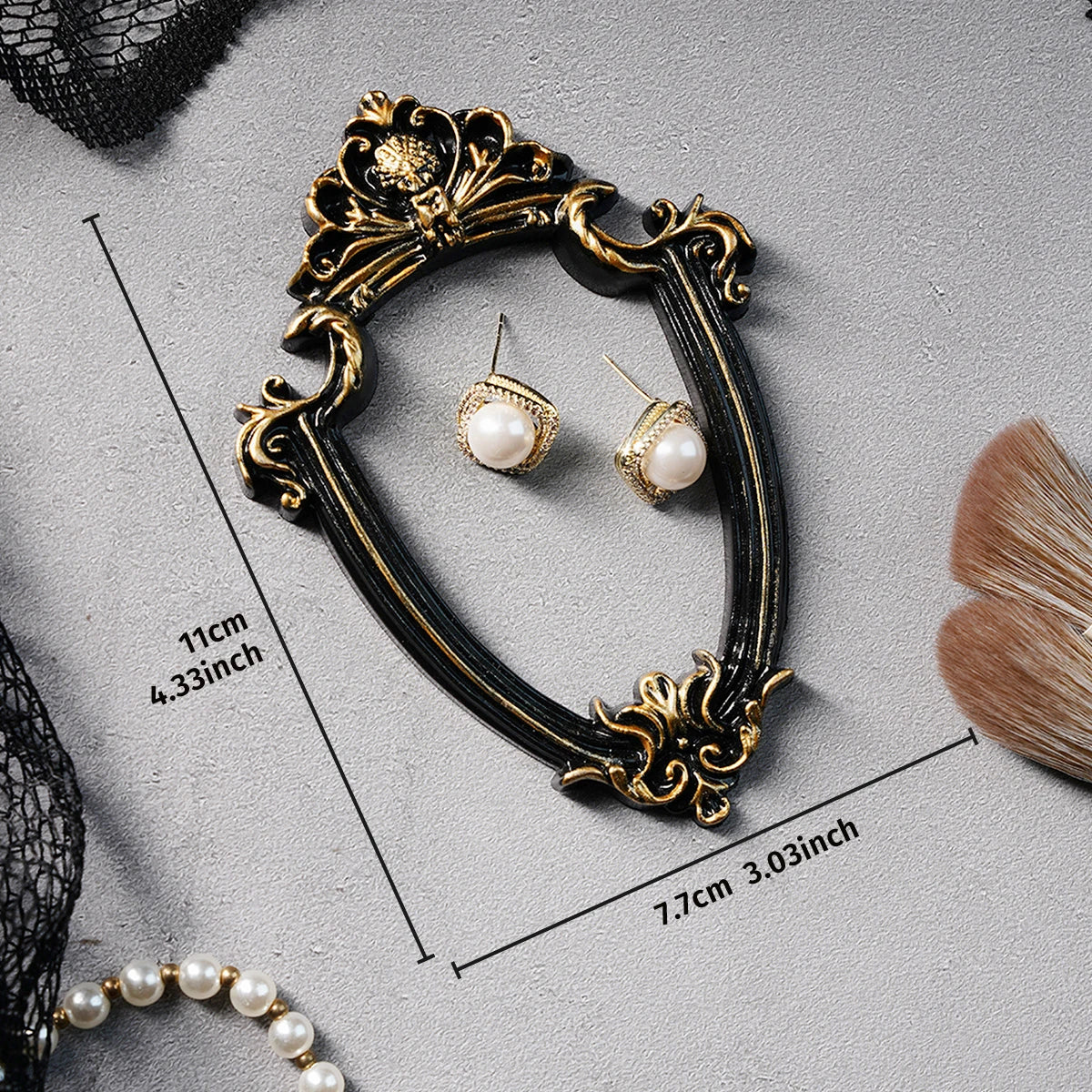 cadre decoratif resine noir or ornements baroques classique boucles deco murale erotique erotique erotique