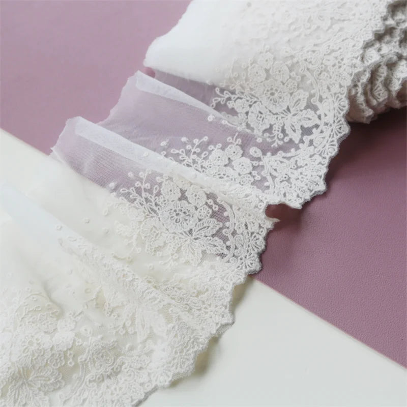 ruban dentelle fleurs blanches mariage translucide classique élasthanne polyester largeur sixteen cm erotique deco
