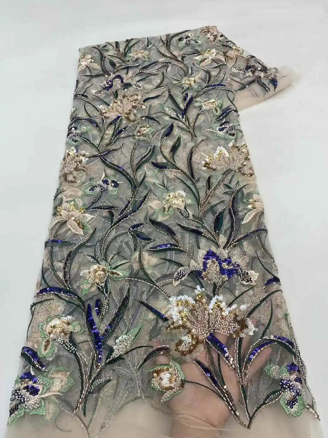 tissu decoratif brode fleurs sequins gris vert bleu rose marron translucide elegance mariage party