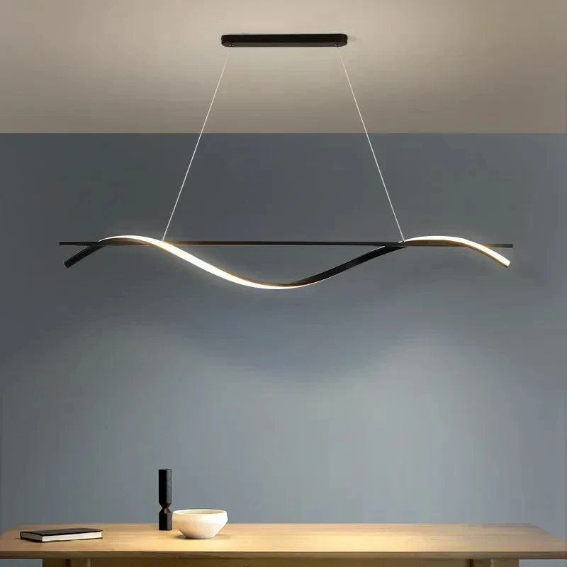 suspension lumineuse moderne ondulé noir blanc fixations chaines