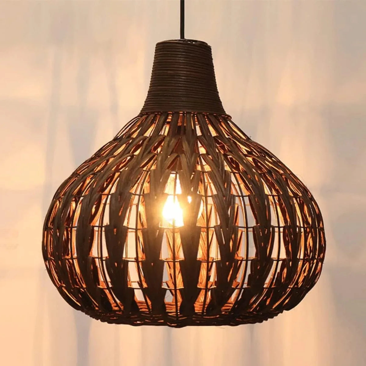 lampe suspendue tressée bambou marron clair moderne rustique salon chambre coucher 30cm 35cm