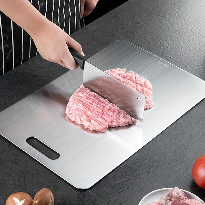 planches découper acier inoxydable surface brossée moderne trou accrochage durable alimentaire