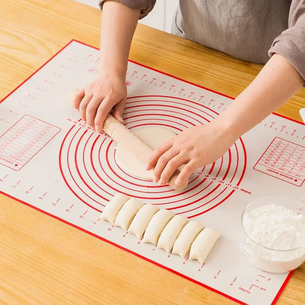 tapis rouleuse silicone blanc rouge cercles mesures cuisine pâtisserie antiadhésive moderne pratique ecofriendly